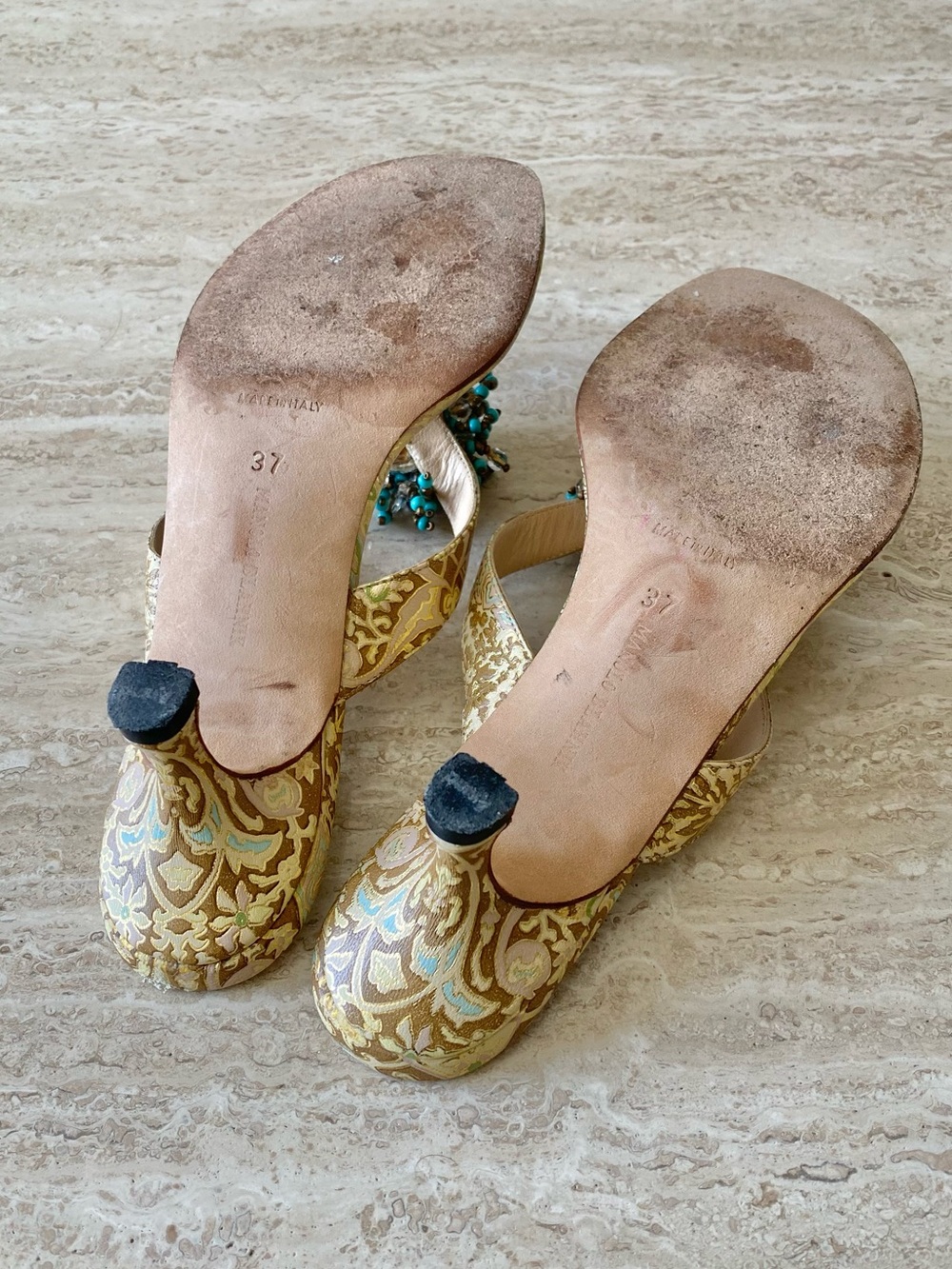 Vintage Manolo Blahnik Brocade Beaded Thong Sandal Heels - Picture 7 of 8